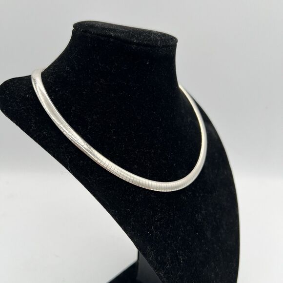 Silver 925 Sterling Woman’s Choker Omega Necklace. 5.7mm Width 16 Inch Length. - Picture 2 of 6